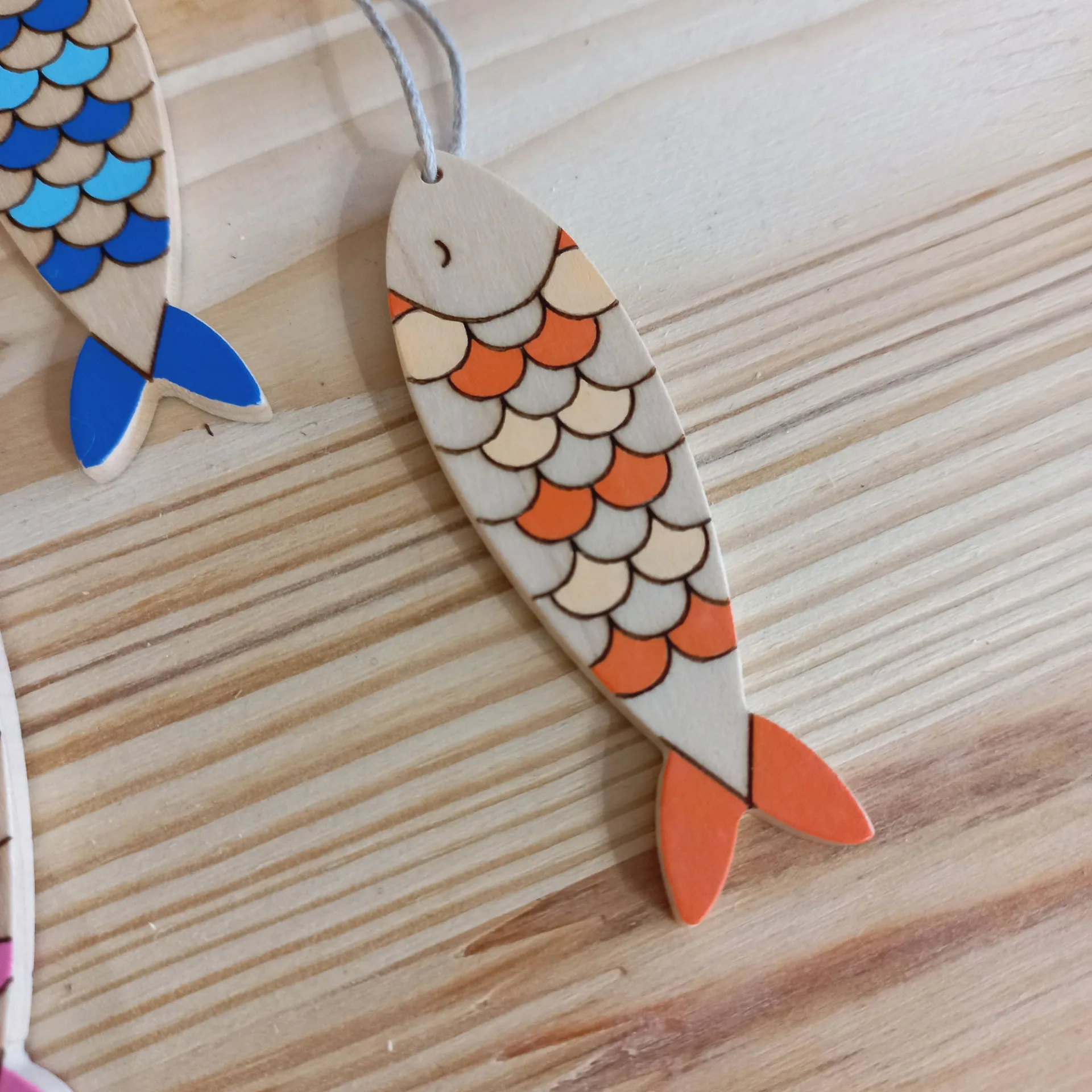 Porte clé sardine - bois d'érable - FAB-FABRIK - Saint-Malo Couleur : orange