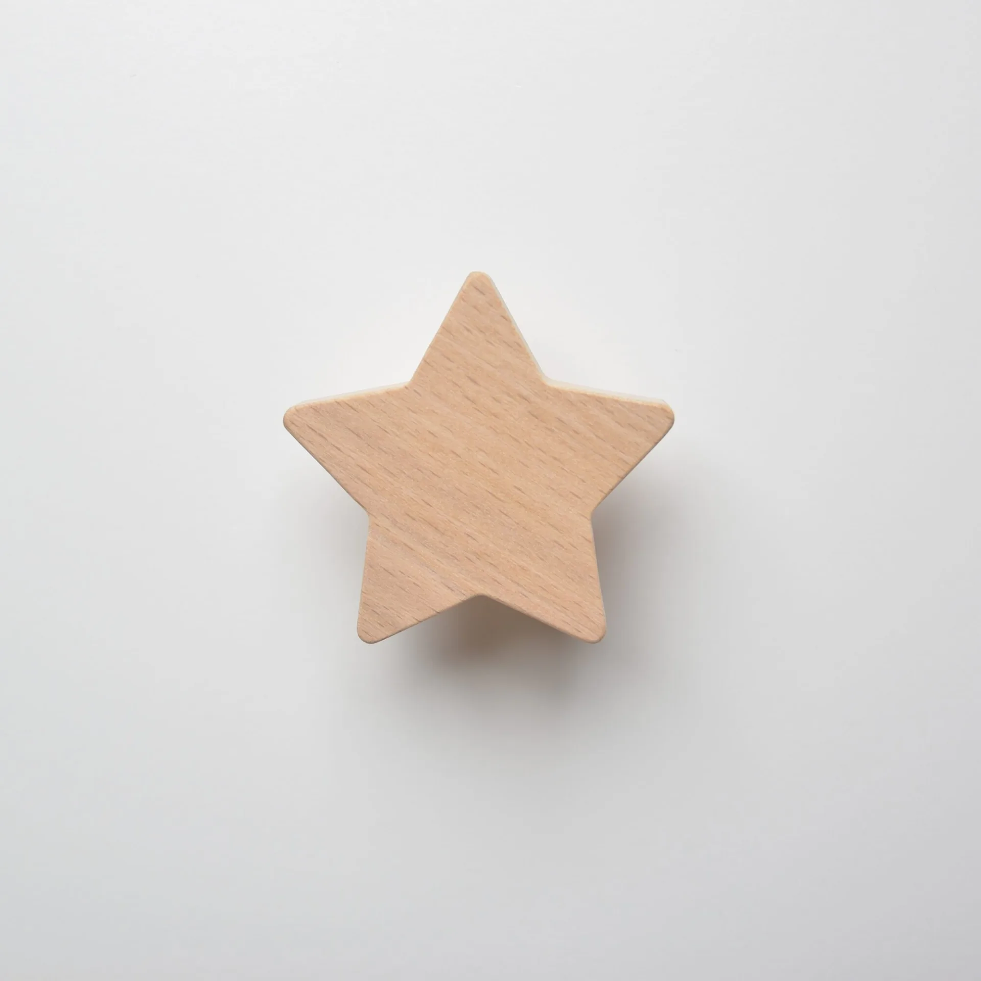 Patère pour enfant en bois forme étoile - petit modèle - FAB-FABRIK